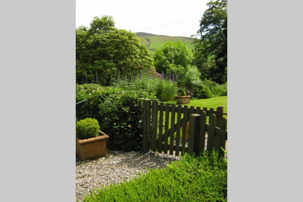 Plas Yn Yale With Mountain Views From All Windows Wrexham Luaran gambar